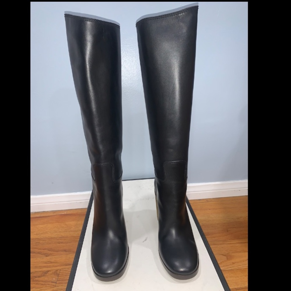 Gucci Lifford Leather Gold Stripe Metallic Boots
